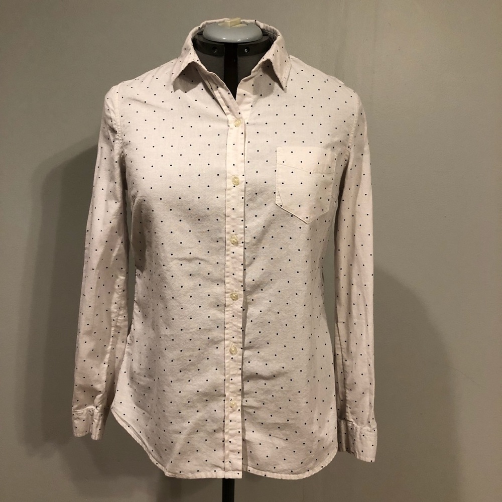 Old Navy White and Navy Polka Dot Button Up (M)
